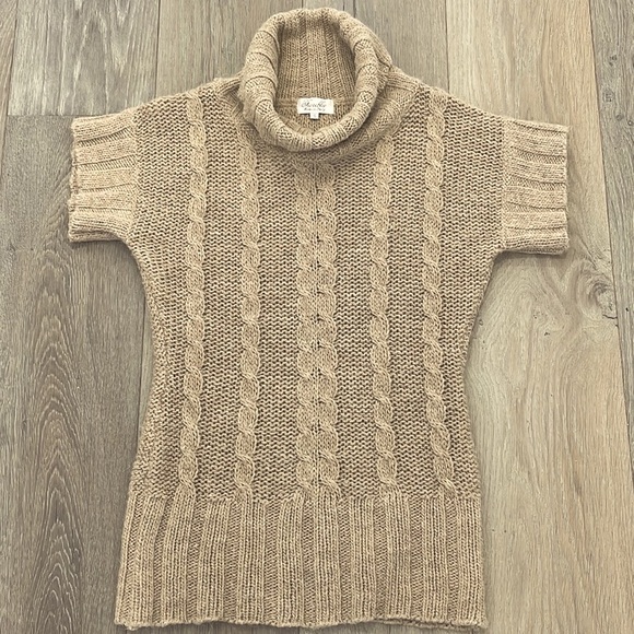 Excellent Condition! Italian Alpaca/Wool Blend Cable Knit Oatmeal Sweater-Small - Picture 1 of 5